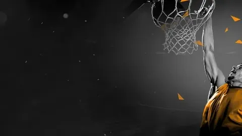 吴前篮板得手三分命中，余嘉豪上篮失手